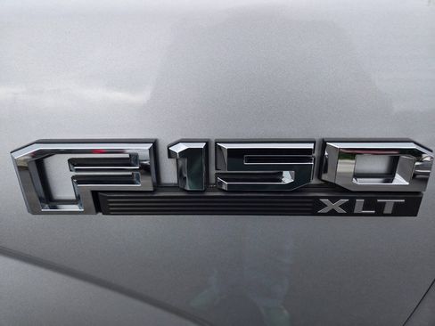 Used 2018 Ford F150 XLT w/ Equipment Group 302A Luxury AWD/4WD image 12