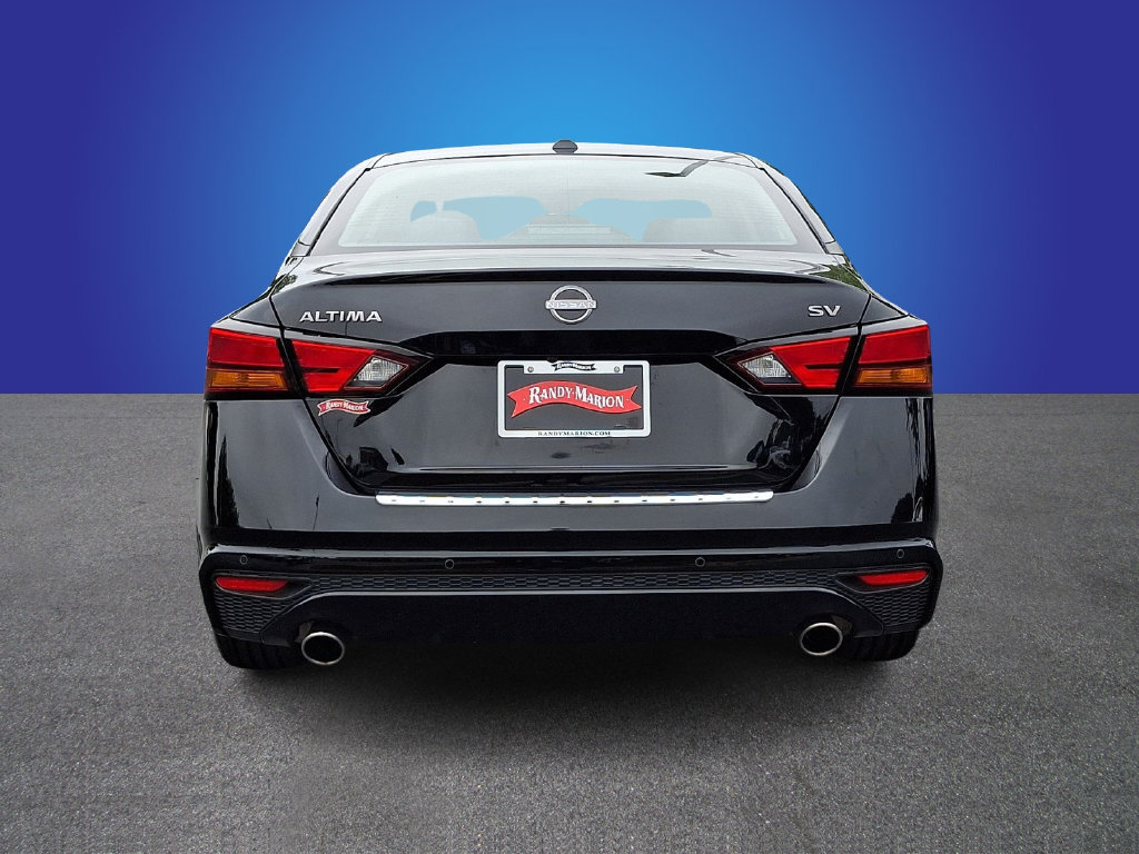 Used 2023 Nissan Altima 2.5 SV w/ SV Premium Package FWD image 5