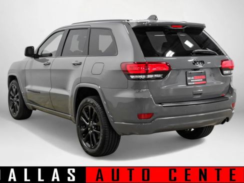 Used 2021 Jeep Grand Cherokee Laredo X image 6