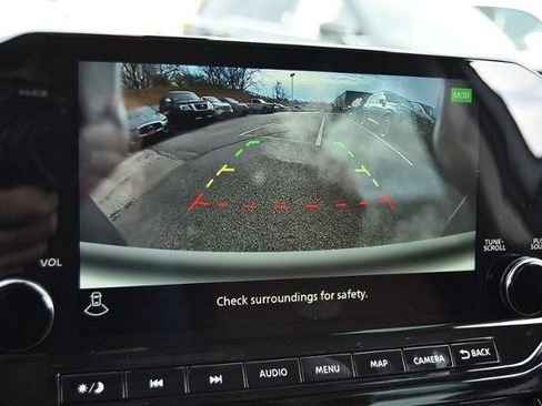 New 2025 Nissan Pathfinder Platinum image 16