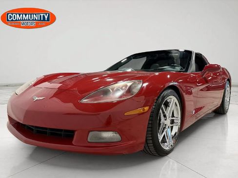 Used 2005 Chevrolet Corvette Coupe w/ Preferred Equipment Group RWD image 19
