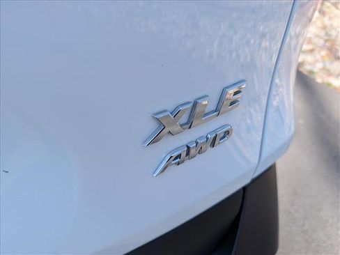 Used 2020 Toyota RAV4 XLE w/ All Weather Liner Package image 18