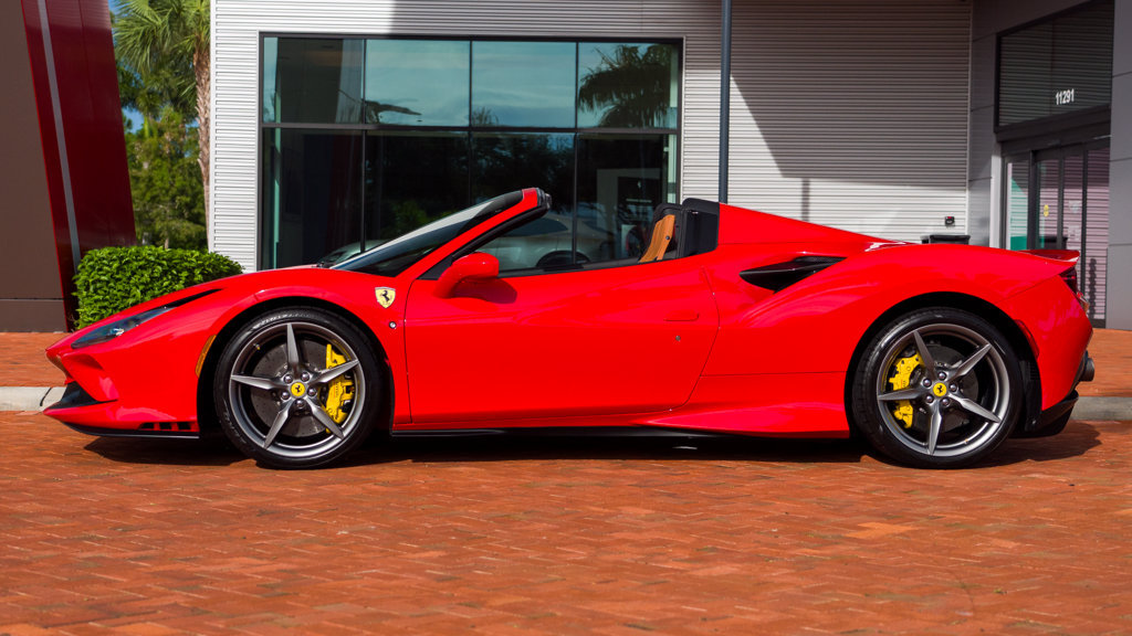 Certified 2023 Ferrari F8 Tributo RWD image 4
