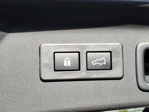 Certified 2025 Subaru Forester Touring w/ Popular Package - Touring image 17