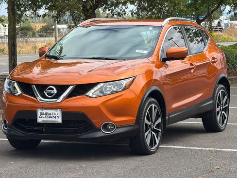 Used 2017 Nissan Rogue Sport SL AWD/4WD image 8