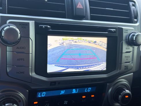 Used 2018 Toyota 4Runner Limited AWD/4WD image 23