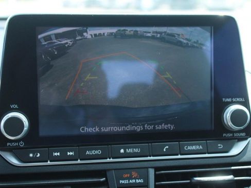 Used 2025 Nissan Altima 2.5 SV FWD image 20