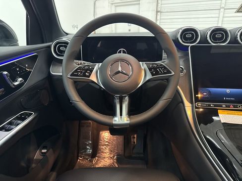 Used 2026 Mercedes-Benz GLC 300 GLC 300 image 21