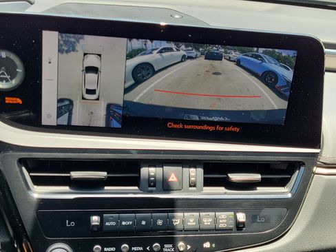 Used 2024 Lexus ES 350 F Sport w/ Accessory Package (Z2) FWD image 22