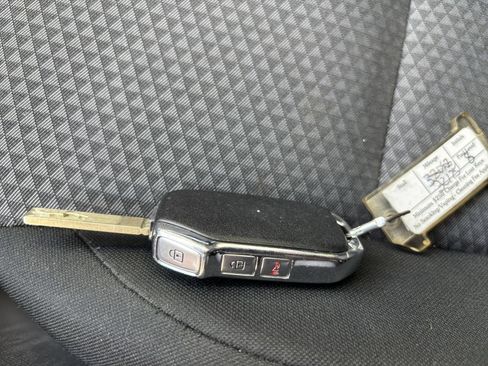 Used 2025 Kia Soul LX w/ LX Technology Package FWD image 18