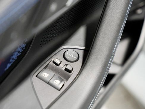 Used 2024 BMW M2 w/ Lighting Package image 29