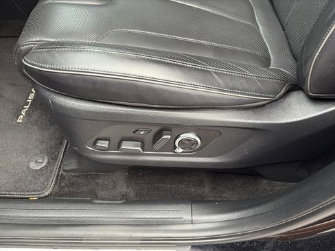 Used 2023 Hyundai Palisade Calligraphy image 17