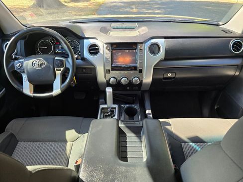 Used 2017 Toyota Tundra SR5 image 17