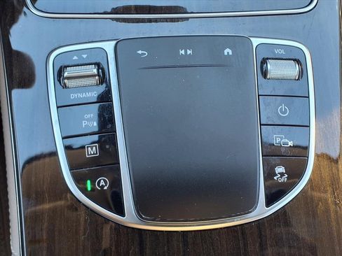 Used 2021 Mercedes-Benz GLC 300 image 21