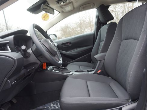 Used 2024 Toyota Corolla LE FWD image 12