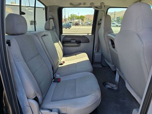 Used 2006 Ford F350 XLT image 12