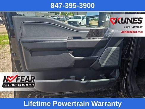 Used 2025 Ford F250 Lariat AWD/4WD image 23