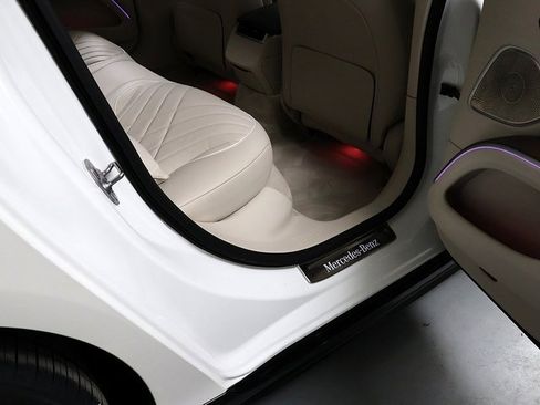 Certified 2023 Mercedes-Benz EQS 450+ 450 image 32