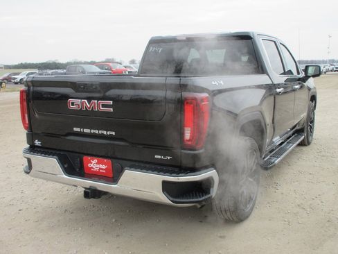 New 2026 GMC Sierra 1500 SLT w/ SLT Premium Package image 5