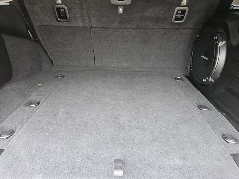 Used 2018 Jeep Wrangler Unlimited Sahara AWD/4WD image 35