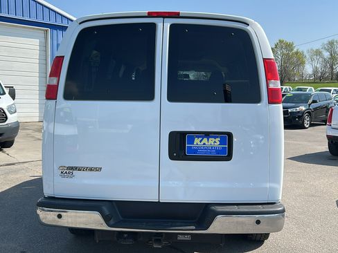Used 2018 Chevrolet Express 3500 LT w/ LT Preferred Equipment Group image 7