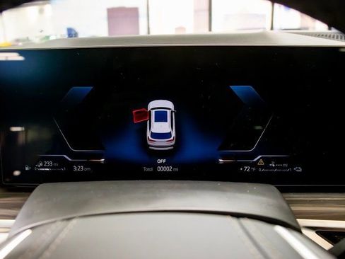 Used 2026 BMW X5 xDrive50e w/ Parking Assistance Package image 17