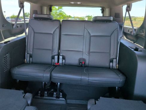 Used 2022 GMC Yukon XL Denali AWD/4WD image 41