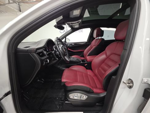Used 2016 Porsche Macan S AWD/4WD image 18