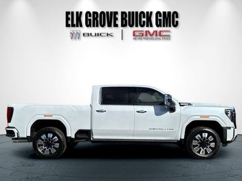 Used 2026 GMC Sierra 2500 Denali w/ Denali Reserve Package AWD/4WD image 3
