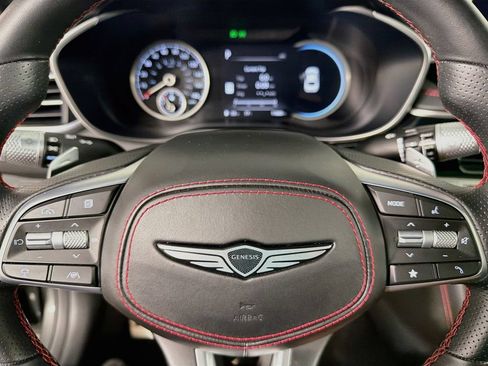 Used 2024 Genesis G70 3.3T image 16