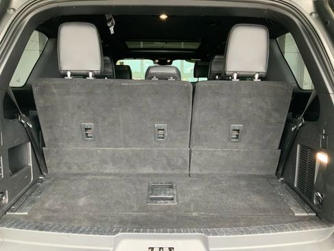 Used 2018 Ford Expedition Limited w/ Equipment Group 301A AWD/4WD image 13