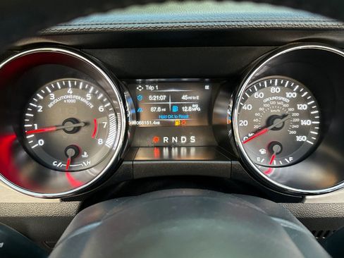 Used 2017 Ford Mustang Premium image 12