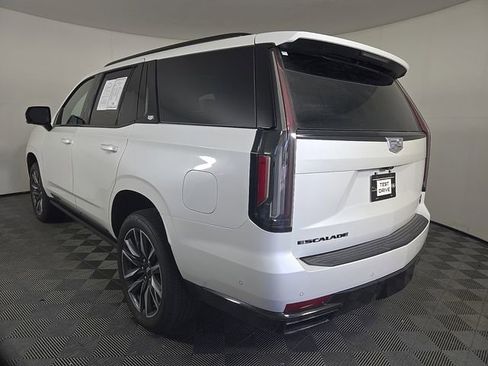 Used 2024 Cadillac Escalade Sport w/ Touring Package AWD/4WD image 7