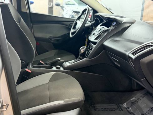 Used 2013 Ford Focus S FWD image 4