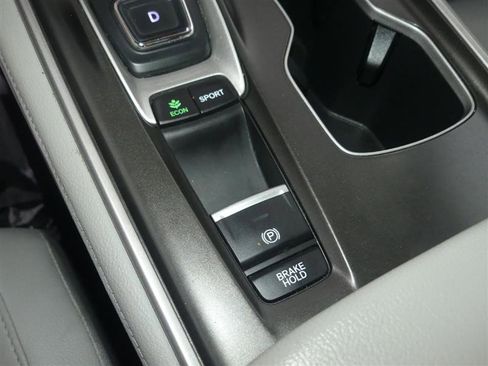 Used 2018 Honda Accord Touring image 41