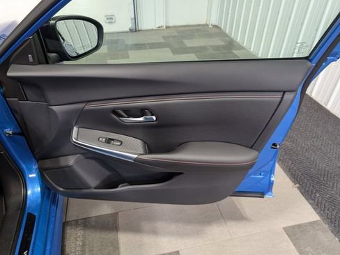 Used 2025 Nissan Sentra SR FWD image 26