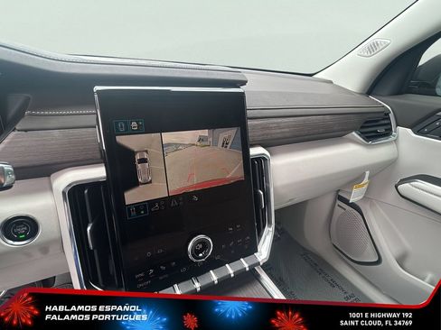 New 2026 GMC Acadia Denali w/ Super Cruise Package FWD image 20