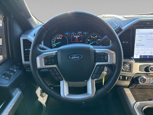 Certified 2022 Ford F250 Lariat w/ Lariat Value Package image 12