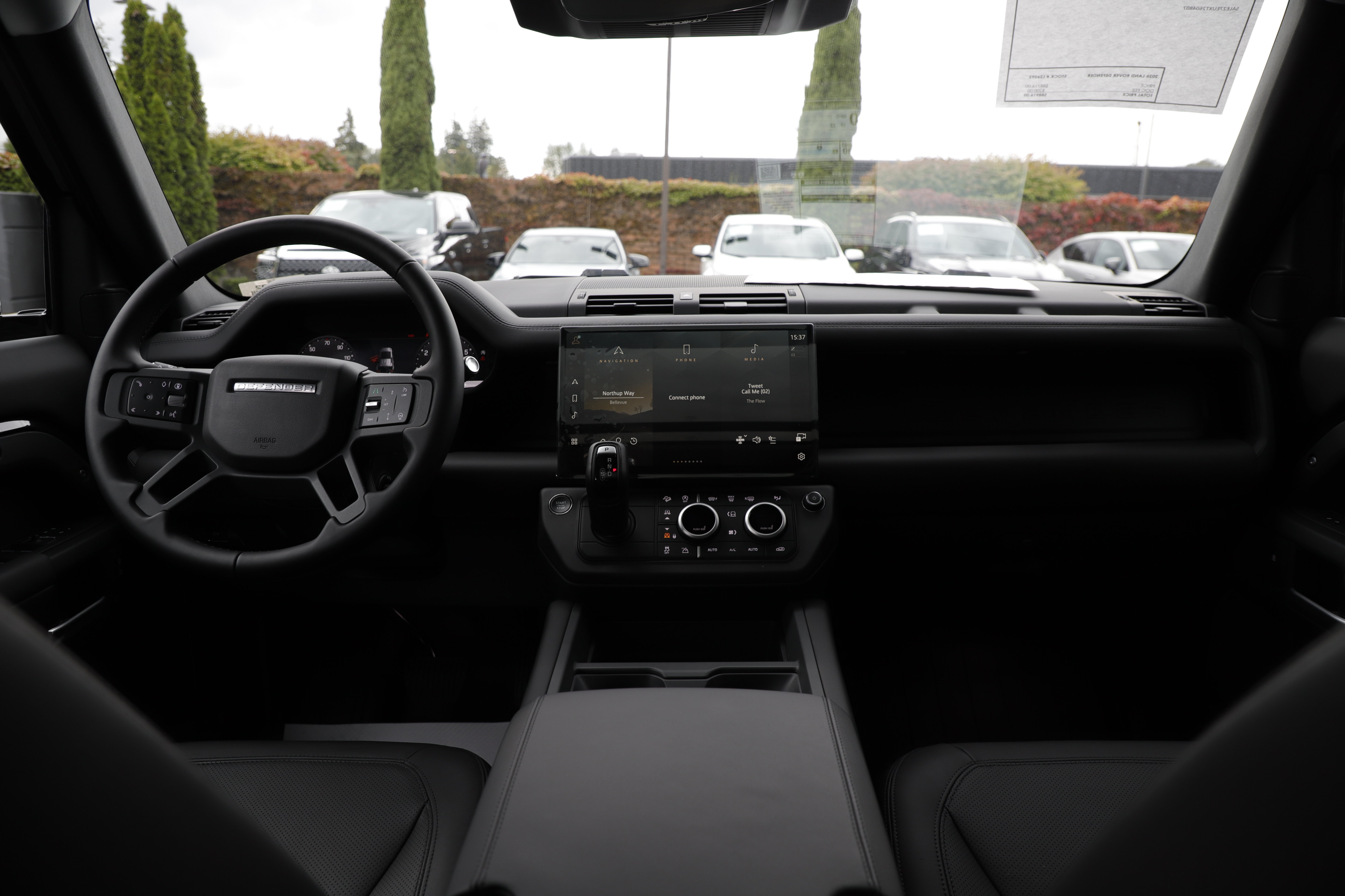 New 2026 Land Rover Defender 110 X-Dynamic SE AWD/4WD image 18