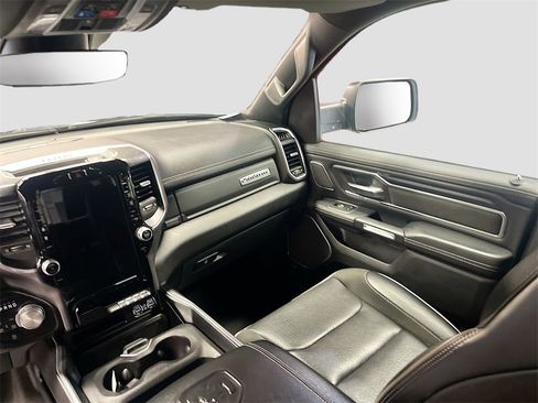 Used 2023 RAM 1500 Laramie image 24