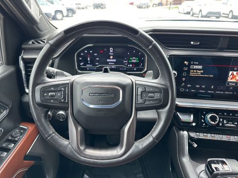 Used 2024 GMC Sierra 1500 Denali Ultimate image 32