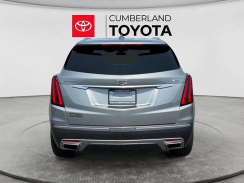 Used 2023 Cadillac XT5 Premium Luxury w/ LPO, Floor Liner Package FWD image 4
