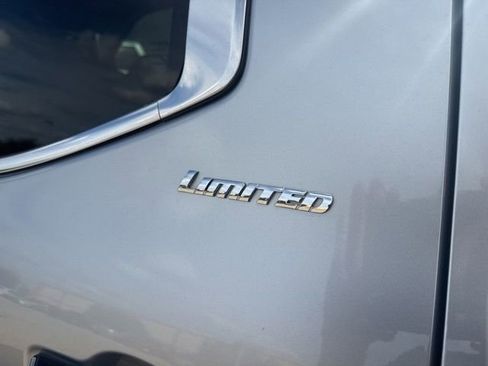 Used 2023 Toyota Tundra Limited image 7