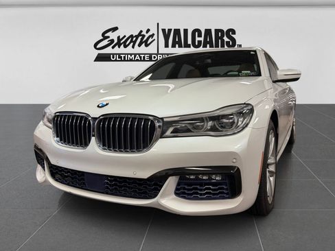 Used 2016 BMW 750i xDrive AWD/4WD image 9