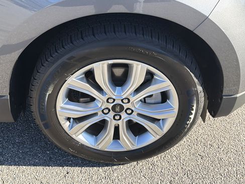 Used 2024 Ford Edge Titanium image 24