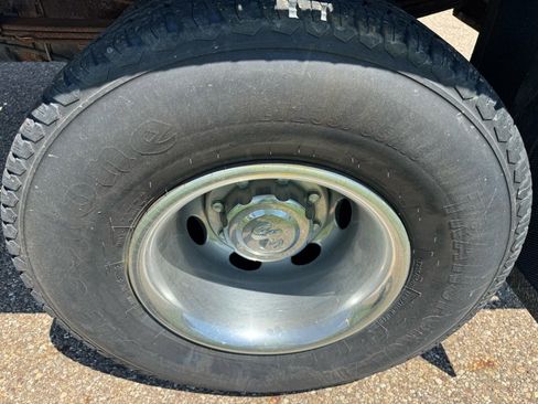 Used 2002 Dodge Ram 3500 Truck 2WD Regular Cab image 15