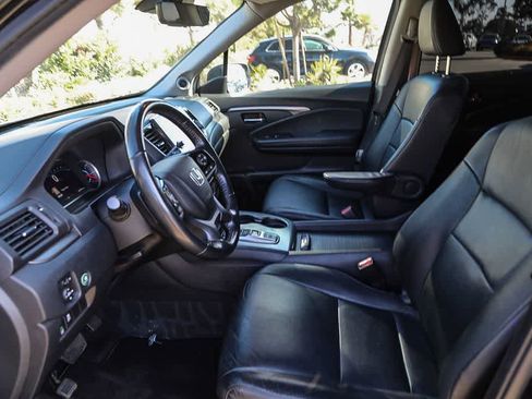 Used 2021 Honda Pilot Special Edition image 16