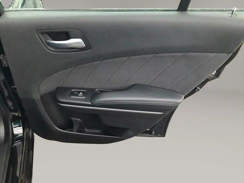 Used 2019 Dodge Charger SXT AWD/4WD image 48