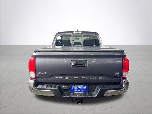 Used 2016 Toyota Tacoma SR5 image 7