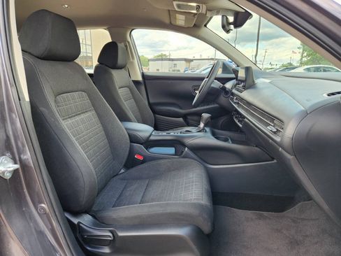 Used 2025 Honda HR-V LX image 14